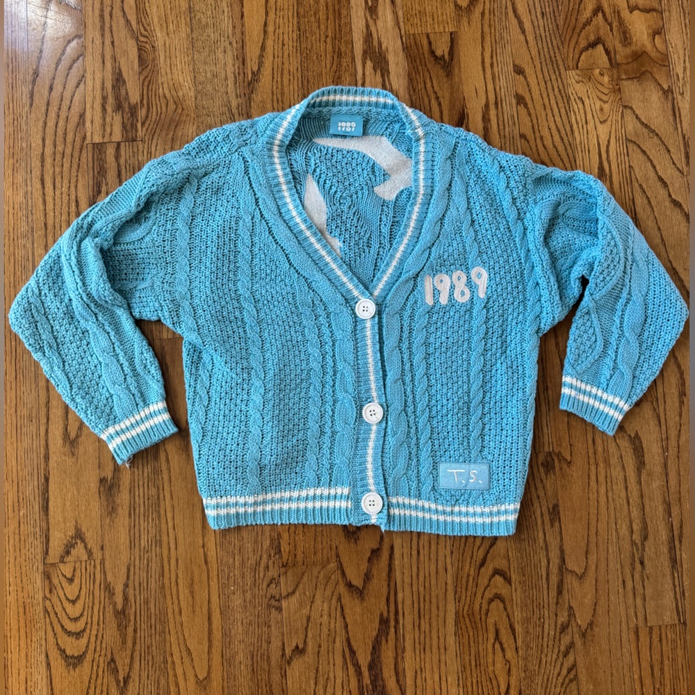 Taylor Swift 1989 cardigan, size xs/sm